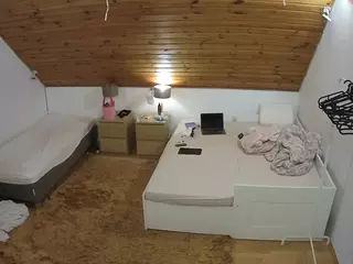 Julmodels Bedroom-C2's Live Sex Cam Show
