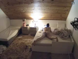 Julmodels Bedroom-C2's Live Sex Cam Show