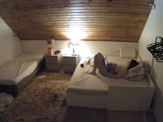 Julmodels Bedroom-C2's Live Sex Cam Show