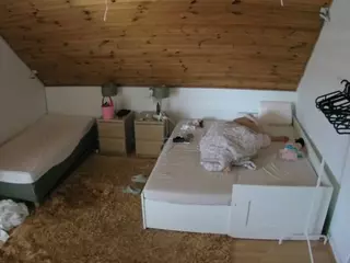 Julmodels Bedroom-C2's Live Sex Cam Show