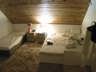 Julmodels Bedroom-C2's Live Sex Cam Show