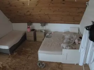 Julmodels Bedroom-C2's Live Sex Cam Show
