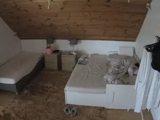 Julmodels Bedroom-C2's Live Sex Cam Show