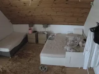 Julmodels Bedroom-C2's Live Sex Cam Show