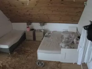 Julmodels Bedroom-C2's Live Sex Cam Show