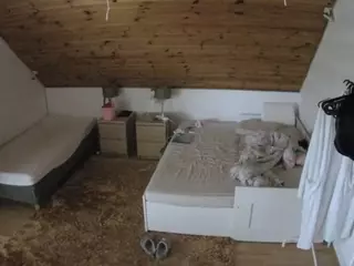 Julmodels Bedroom-C2's Live Sex Cam Show