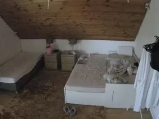 Julmodels Bedroom-C2's Live Sex Cam Show