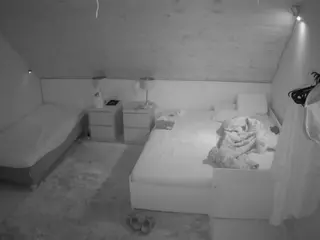 Julmodels Bedroom-C2's Live Sex Cam Show