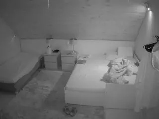 Julmodels Bedroom-C2's Live Sex Cam Show