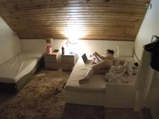 Julmodels Bedroom-C2's Live Sex Cam Show