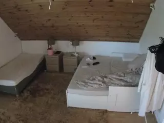 Julmodels Bedroom-C2's Live Sex Cam Show