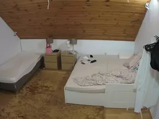 Julmodels Bedroom-C2's Live Sex Cam Show