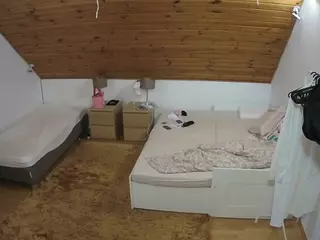 Julmodels Bedroom-C2's Live Sex Cam Show