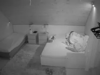 Julmodels Bedroom-C2's Live Sex Cam Show