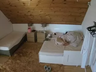 Julmodels Bedroom-C2's Live Sex Cam Show
