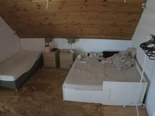 Julmodels Bedroom-C2's Live Sex Cam Show