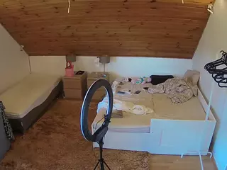 Julmodels Bedroom-C2's Live Sex Cam Show