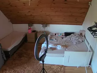 Julmodels Bedroom-C2's Live Sex Cam Show