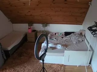Julmodels Bedroom-C2's Live Sex Cam Show