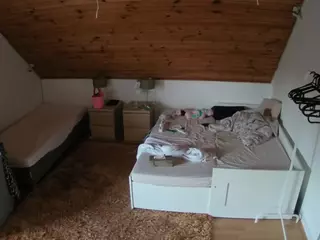 Julmodels Bedroom-C2's Live Sex Cam Show