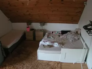 Julmodels Bedroom-C2's Live Sex Cam Show