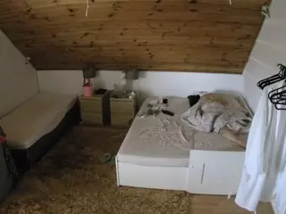 Julmodels Bedroom-C2's Live Sex Cam Show