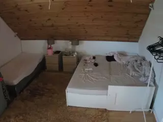 Julmodels Bedroom-C2's Live Sex Cam Show