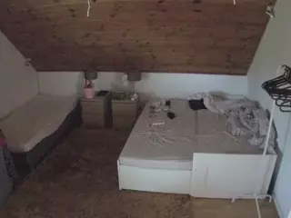 Julmodels Bedroom-C2's Live Sex Cam Show