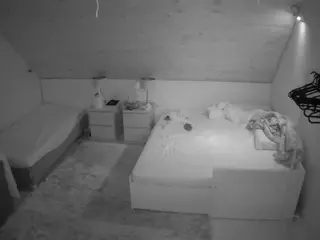 Julmodels Bedroom-C2's Live Sex Cam Show