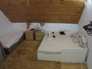 Julmodels Bedroom-C2's Live Sex Cam Show
