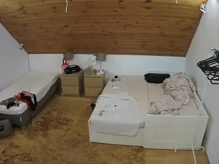 Julmodels Bedroom-C2's Live Sex Cam Show