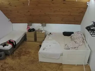 Julmodels Bedroom-C2's Live Sex Cam Show