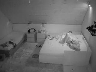Julmodels Bedroom-C2's Live Sex Cam Show