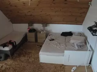 Julmodels Bedroom-C2's Live Sex Cam Show