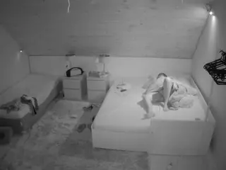 Julmodels Bedroom-C2's Live Sex Cam Show