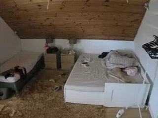 Julmodels Bedroom-C2's Live Sex Cam Show