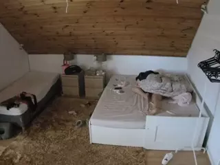 Julmodels Bedroom-C2's Live Sex Cam Show