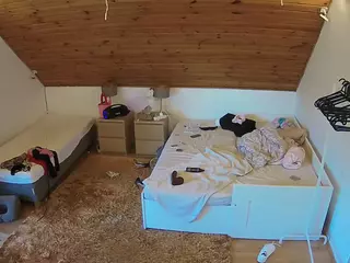 Julmodels Bedroom-C2's Live Sex Cam Show