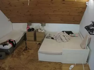 Julmodels Bedroom-C2's Live Sex Cam Show