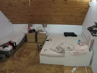 Julmodels Bedroom-C2's Live Sex Cam Show