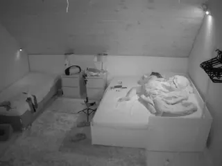 Julmodels Bedroom-C2's Live Sex Cam Show