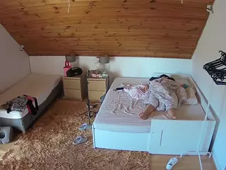 Julmodels Bedroom-C2's Live Sex Cam Show
