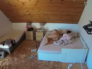 Julmodels Bedroom-C2's Live Sex Cam Show