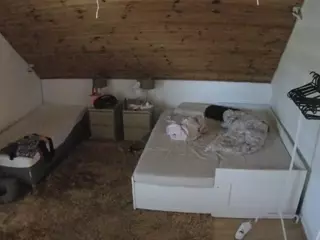 Julmodels Bedroom-C2's Live Sex Cam Show