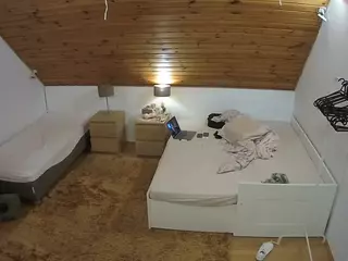 Julmodels Bedroom-C2's Live Sex Cam Show