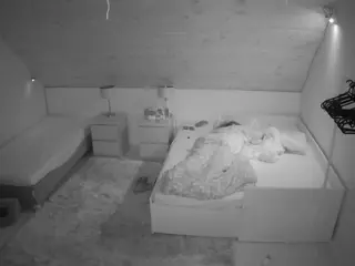 Julmodels Bedroom-C2's Live Sex Cam Show