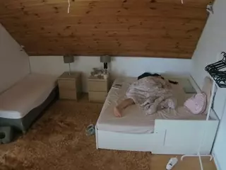 Julmodels Bedroom-C2's Live Sex Cam Show