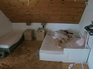 Julmodels Bedroom-C2's Live Sex Cam Show