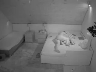 Julmodels Bedroom-C2's Live Sex Cam Show