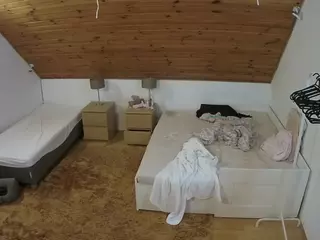 Julmodels Bedroom-C2's Live Sex Cam Show